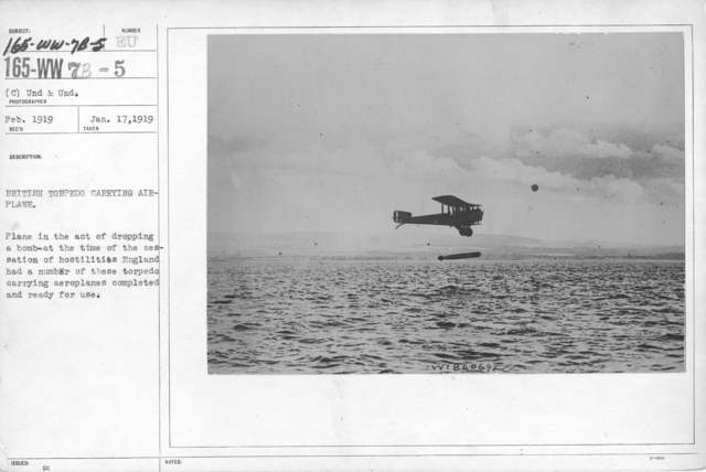 Airplanes - Historical - British torpedo carrying airplane. Plane in ...