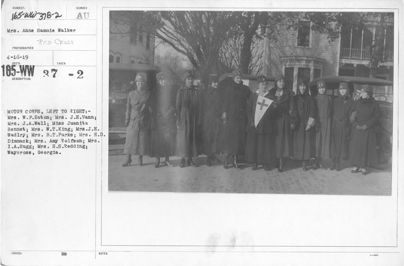 American Red Cross Motor Car Service Motor Corps Left To Right Mrs W F Eaton Mrs