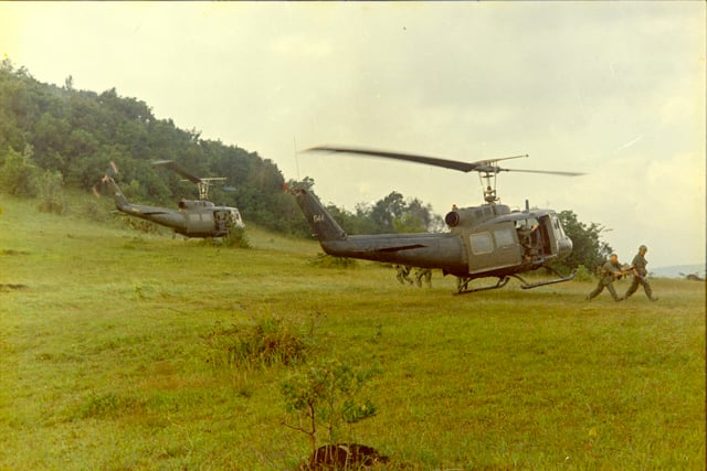 Photograph of Soldiers Unloading from UH-1D Helicopters - NARA & DVIDS ...