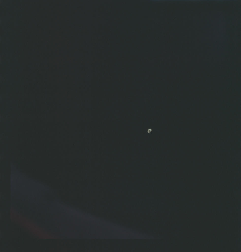 AS09-19-2952 - Apollo 9 - Apollo 9 Mission image - View of the Lunar ...