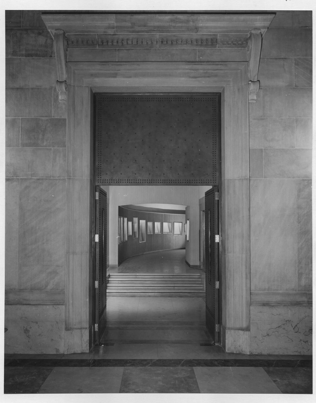 Photograph of the Circular Gallery in the National Archives Building's ...