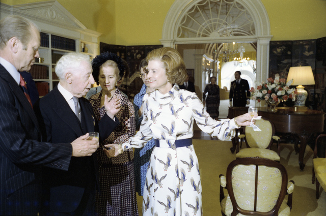 File:First Lady Betty Ford's brown gown with ivory cape.jpg
