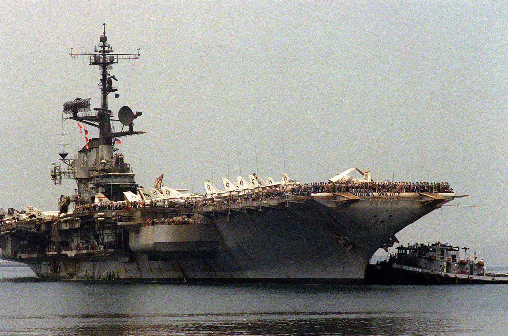The aircraft carrier USS CORAL SEA (CV 43) arrives from her deployment ...