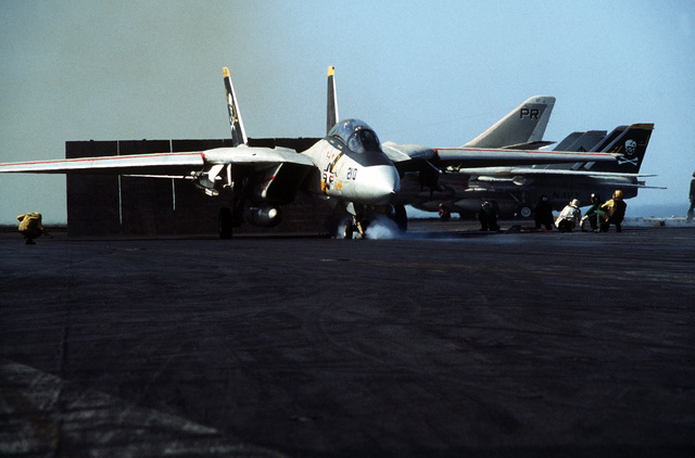 A Fighter Squadron 84 (VF-84) F-14A Tomcat aircraft conducts an