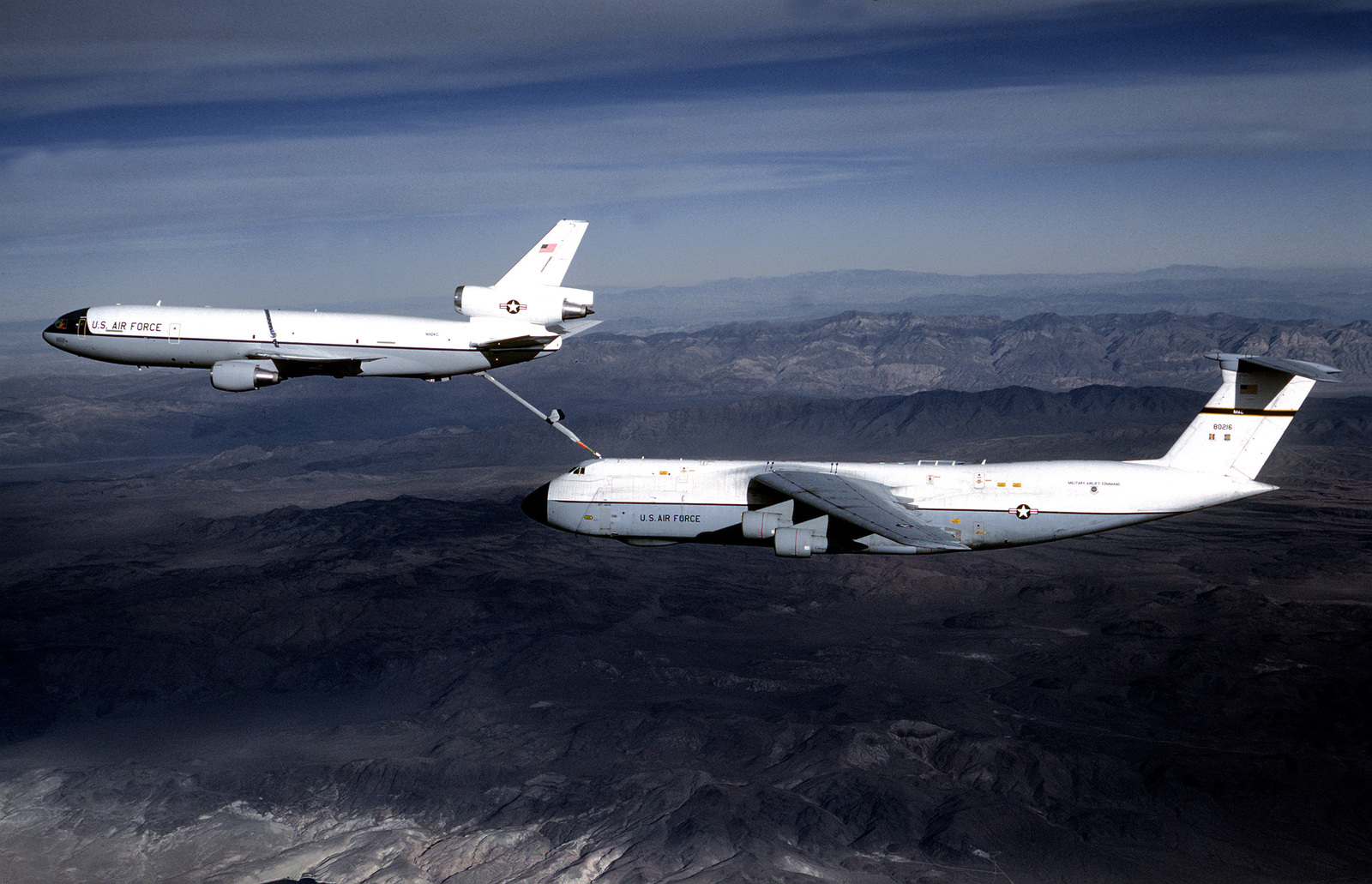 An Air To Air Left Side View Of A C 5 Galaxy Aircraft Being Refueled By A Kc 10 Extender Aircraft Picryl Public Domain Search