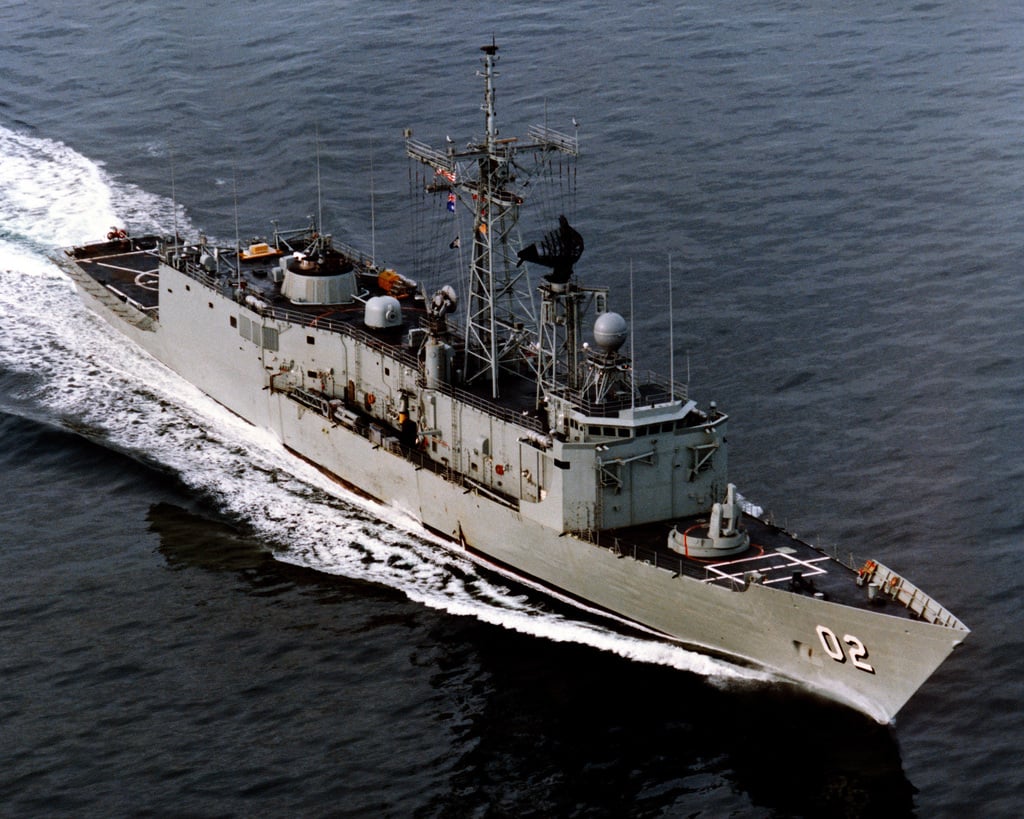 An aerial starboard bow view of the Australian frigate CANBERRA (F-02 ...