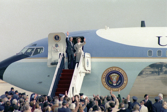 Air Force One Model Plane – White House Historical Association