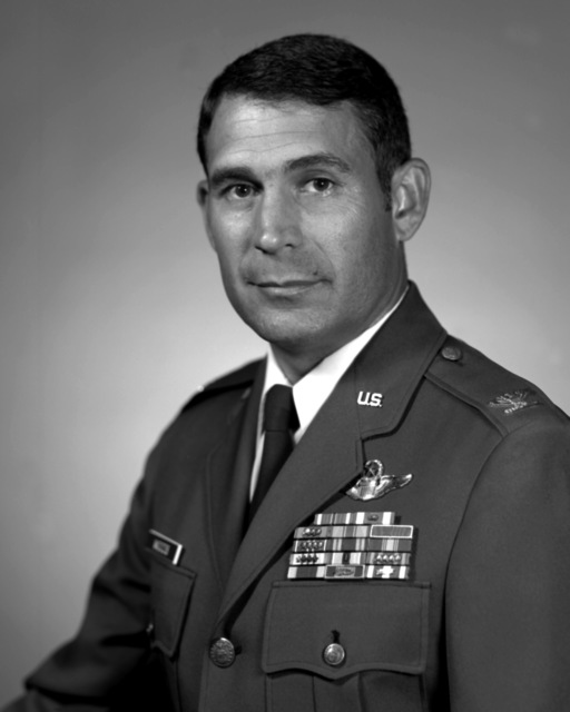 COL Robert V. Woods, USAF - PICRYL Public Domain Search