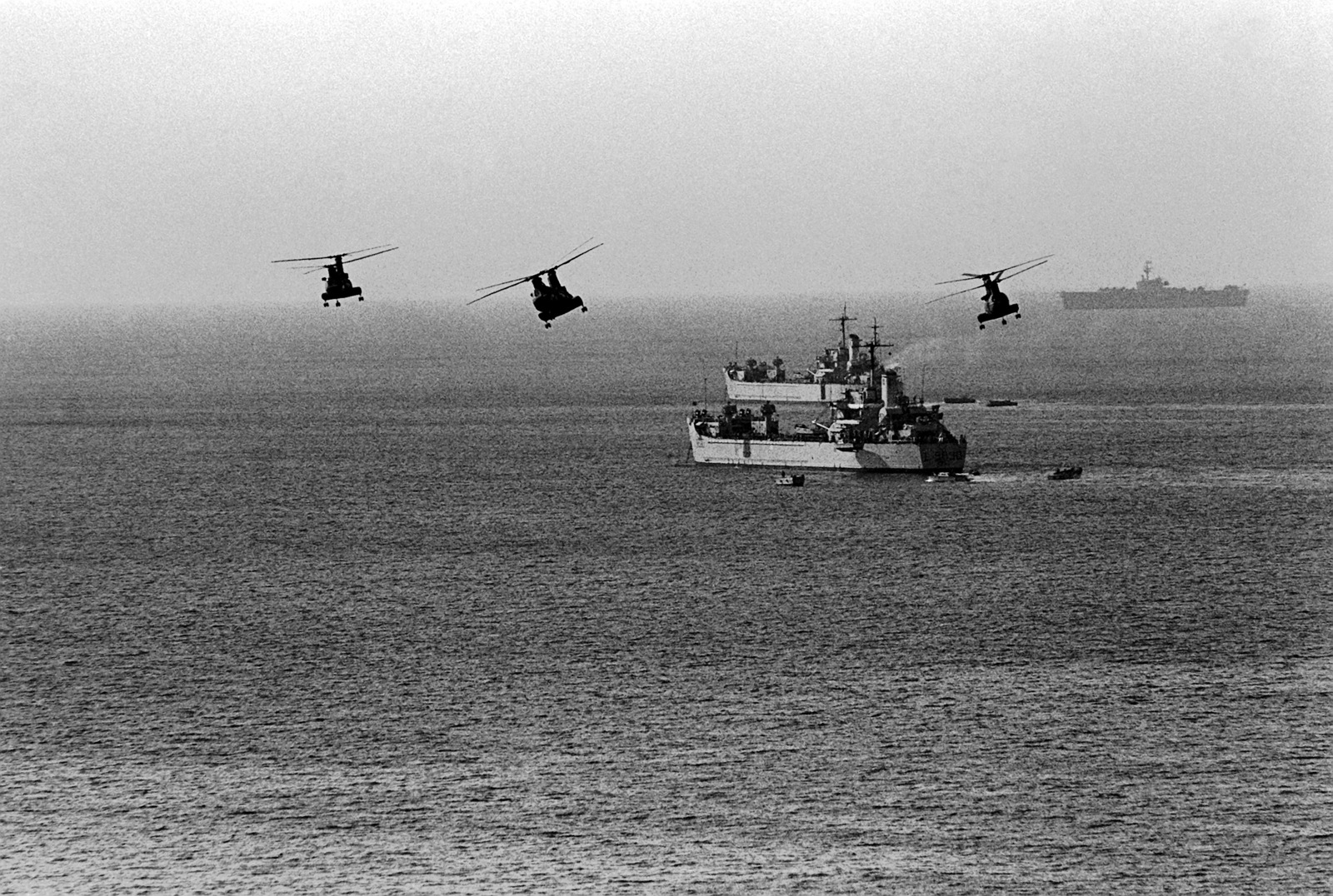 Marine Corps CH-46 Sea Knight helicopters from the 34th Marine ...