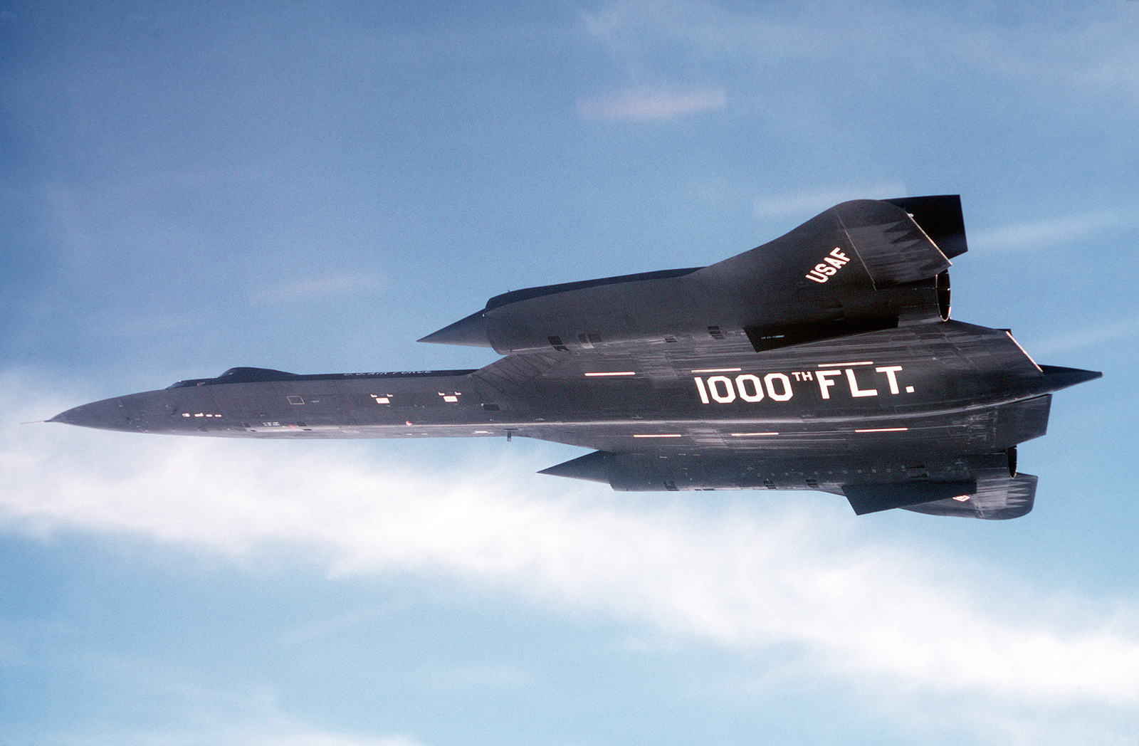 An Air To Air Left Underside View Of An Sr 71 Blackbird Aircraft During Its 1 000th Sortie U S National Archives Public Domain Search