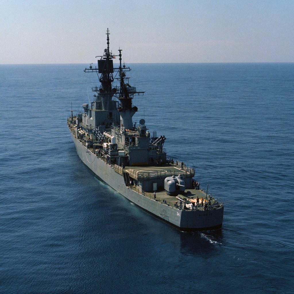 A port quarter view of the guided missile cruiser USS BIDDLE (CG 34 ...