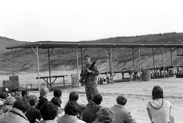 DVIDS - Images - Marines part of New York Jets pre-game ceremony [Image 1  of 4]