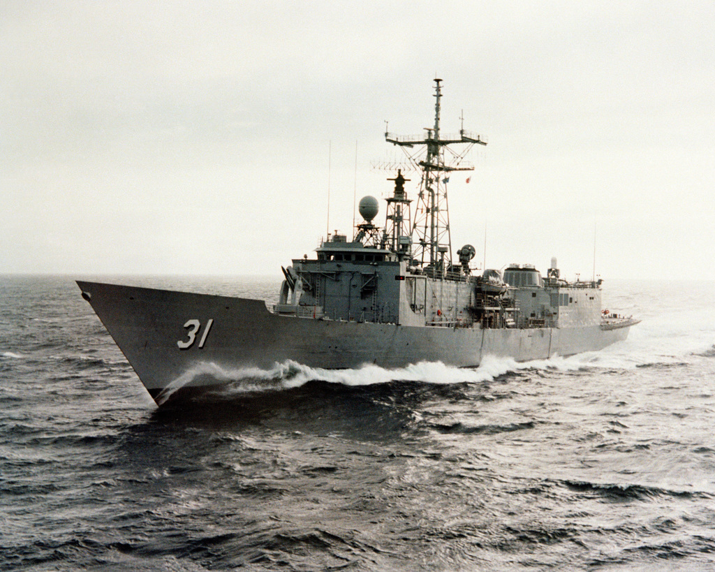 USS Stark (FFG-31). Фрегат Старк 1987. Американский Фрегат "Старк". USS Ingraham (FFG-61).