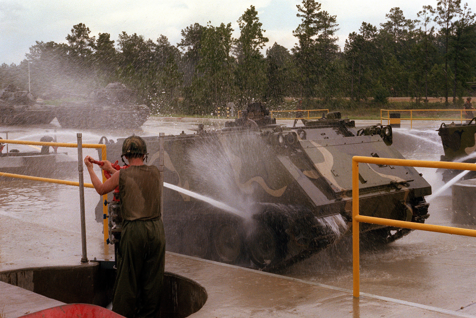 Tank wash. Tanker Wash Tanks. Wash Tank in industry. Tank Wash Onesti. Tank Wash in Romania.