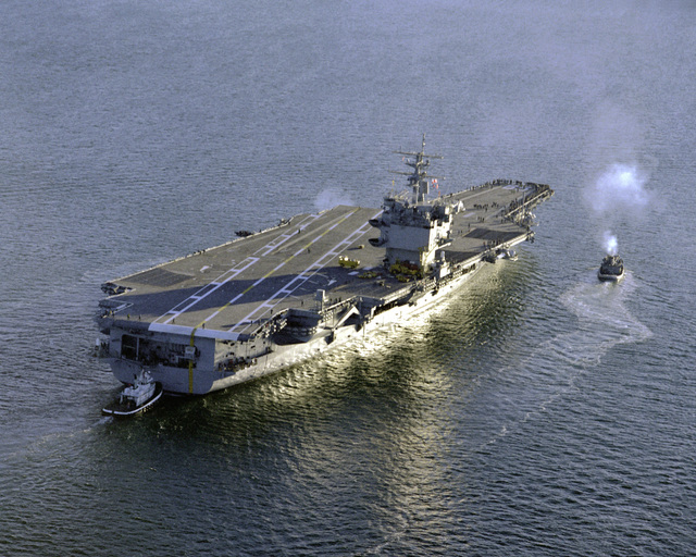 Starboard quarter view of the nuclear-powered aircraft carrier USS ...