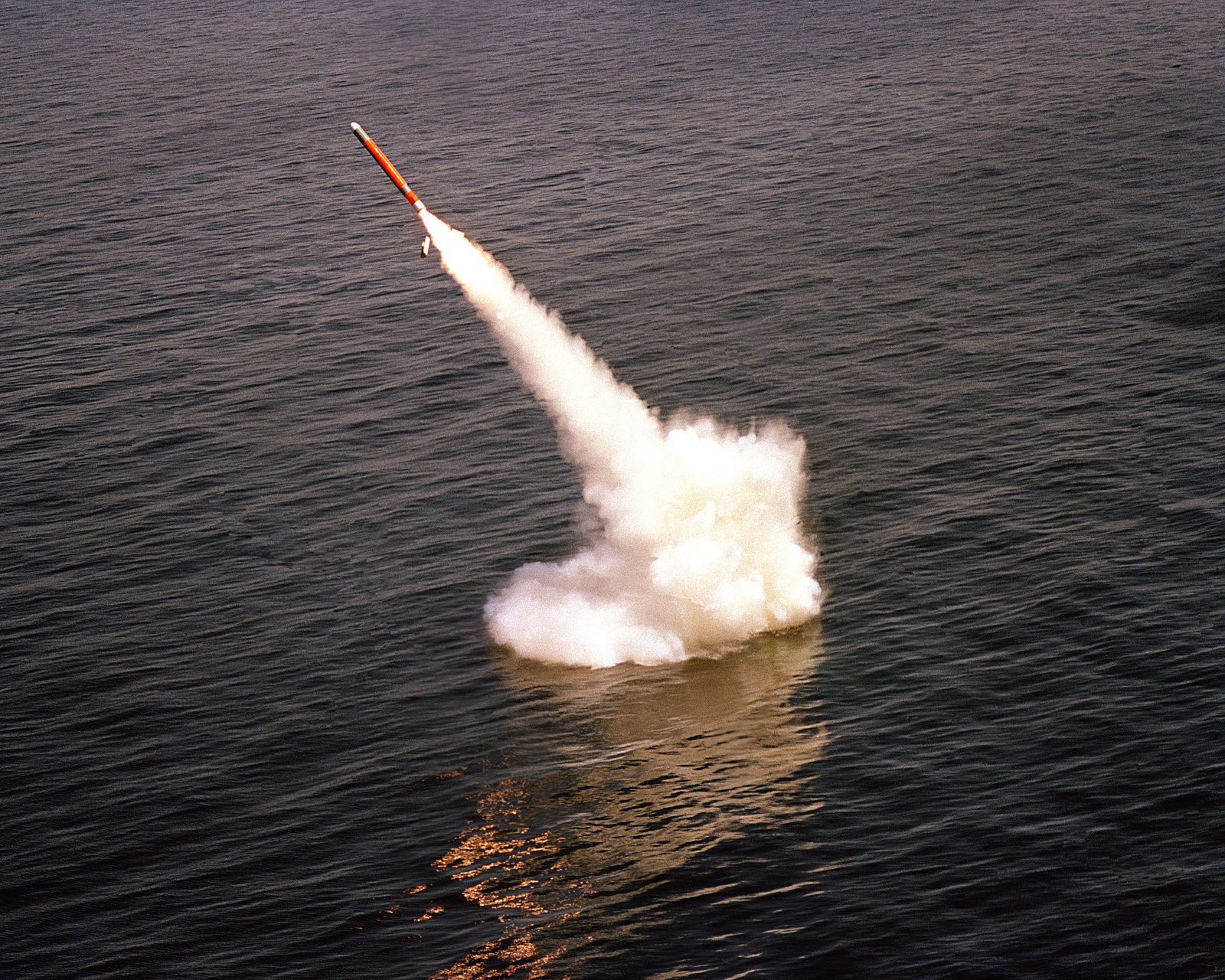 tomahawk cruise missile hitting target