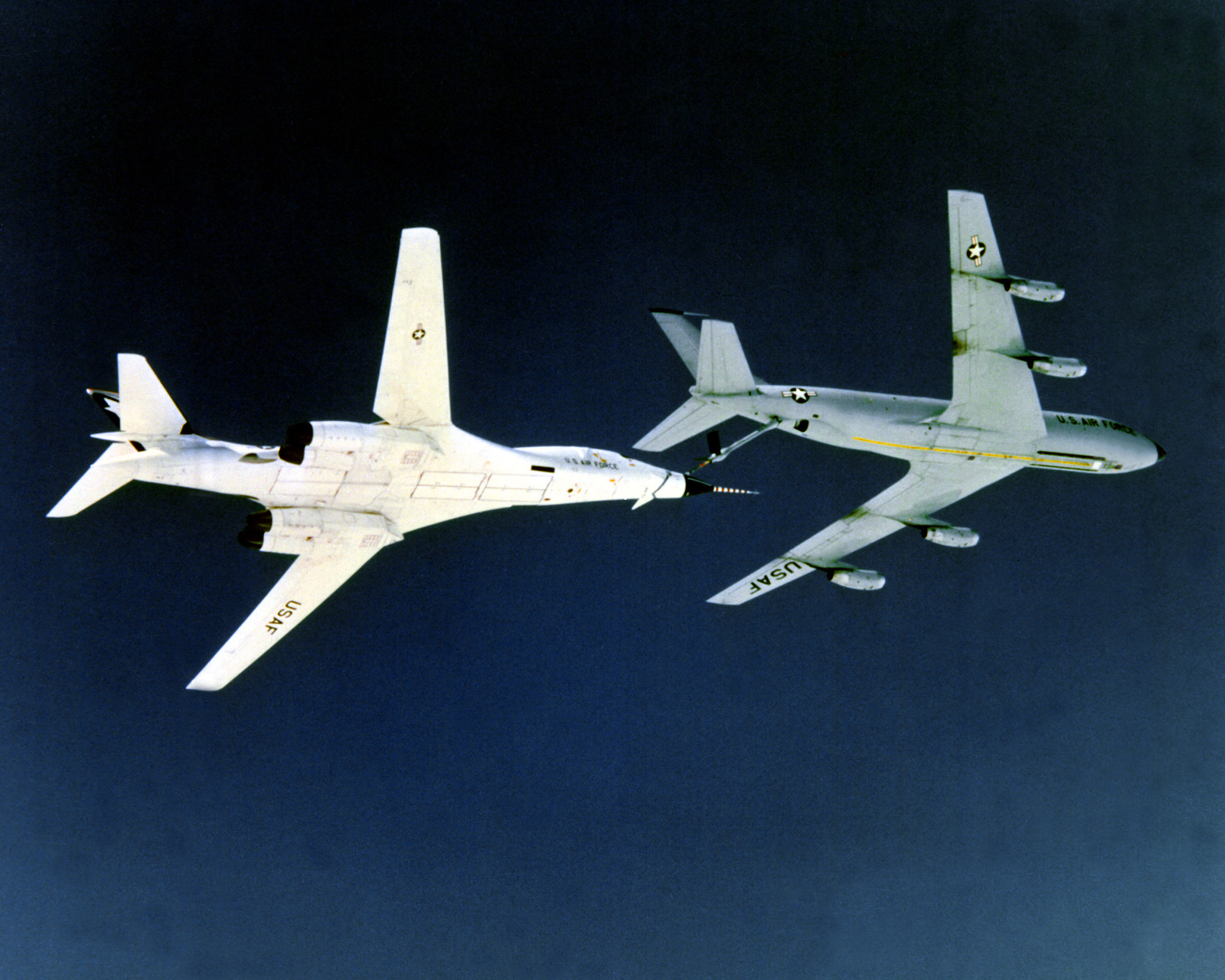 An Air-to-air Underside View Of The B-1B Test Program Aircraft ...