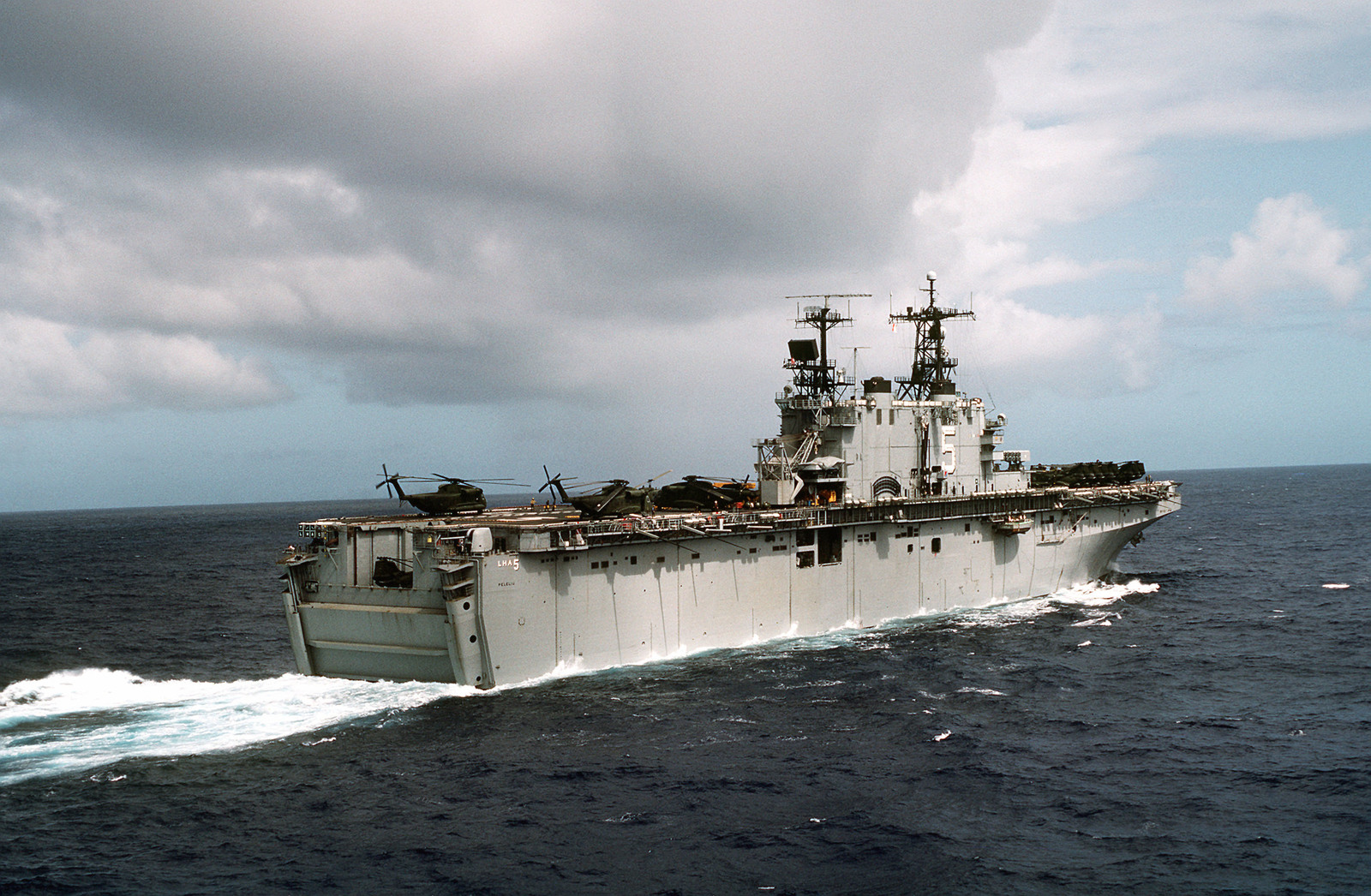 Aerial starboard quarter view of the amphibious assault ship USS ...