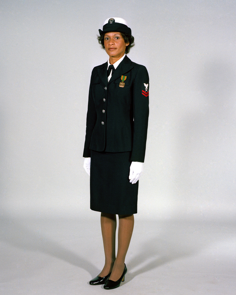 Navy Uniforms Womens Service Dress Blue E 1 Through E 6 1984 Uniform Regulations 8ecbb4 1024 