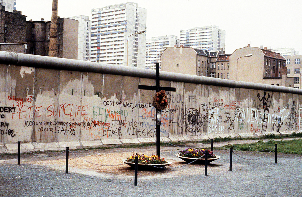 Why Was There a Berlin Wall in the First Place? - JSTOR Daily