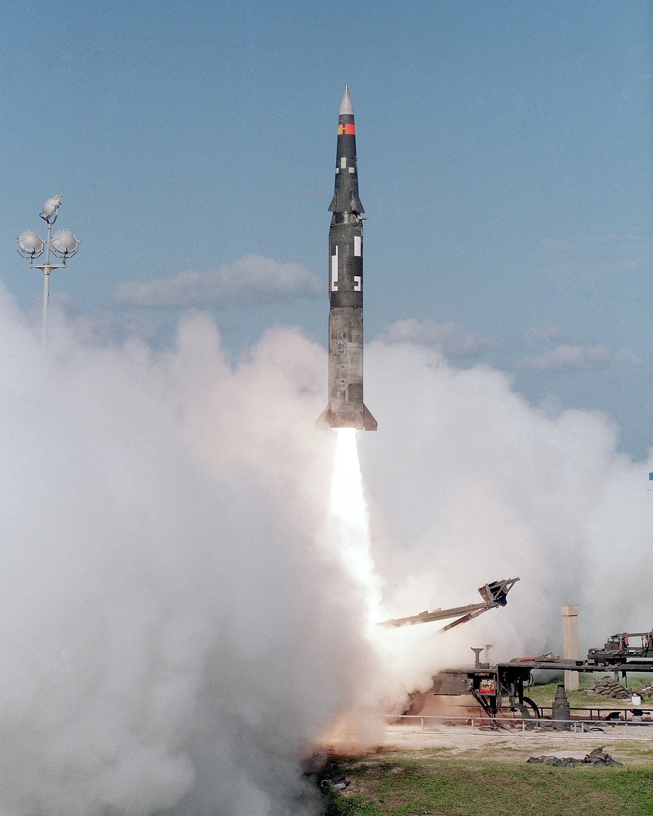 A Pershing II missile is launched from Complex 16 - NARA & DVIDS Public ...