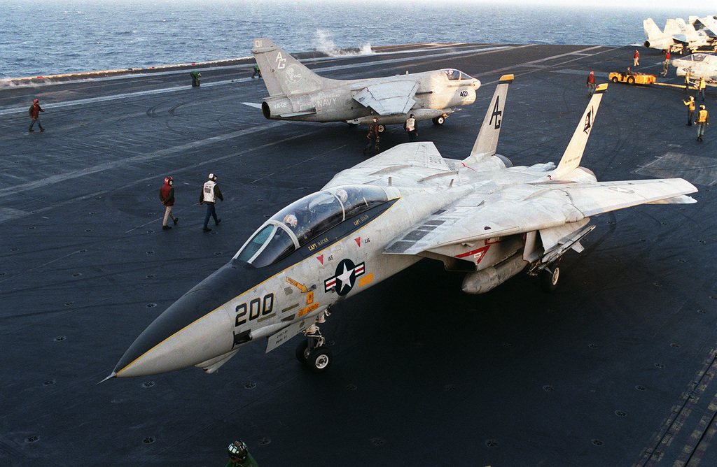 F 14 tomcat фото