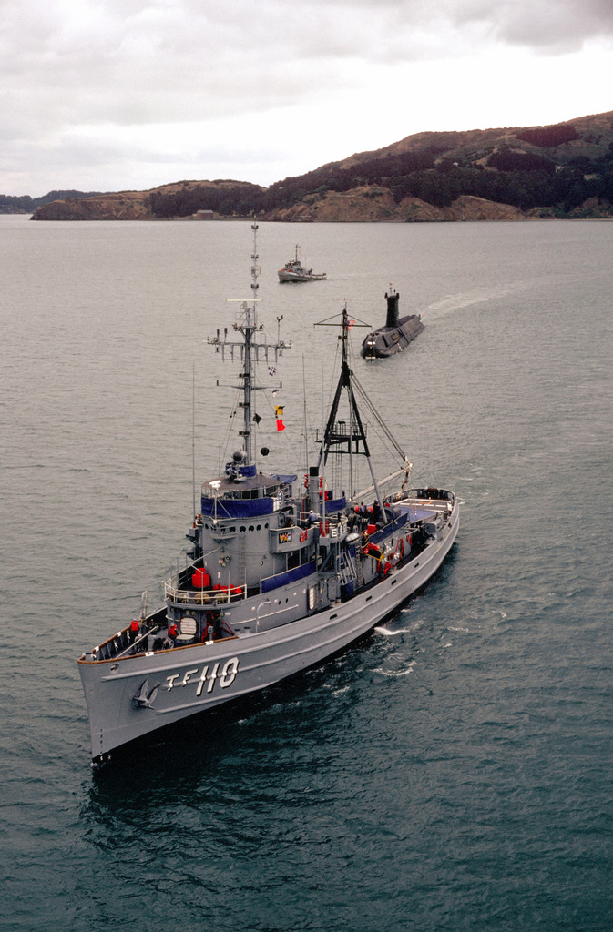 Aerial Port Bow View Of The Fleet Tug Uss Quapaw Atf 110 As It Tows