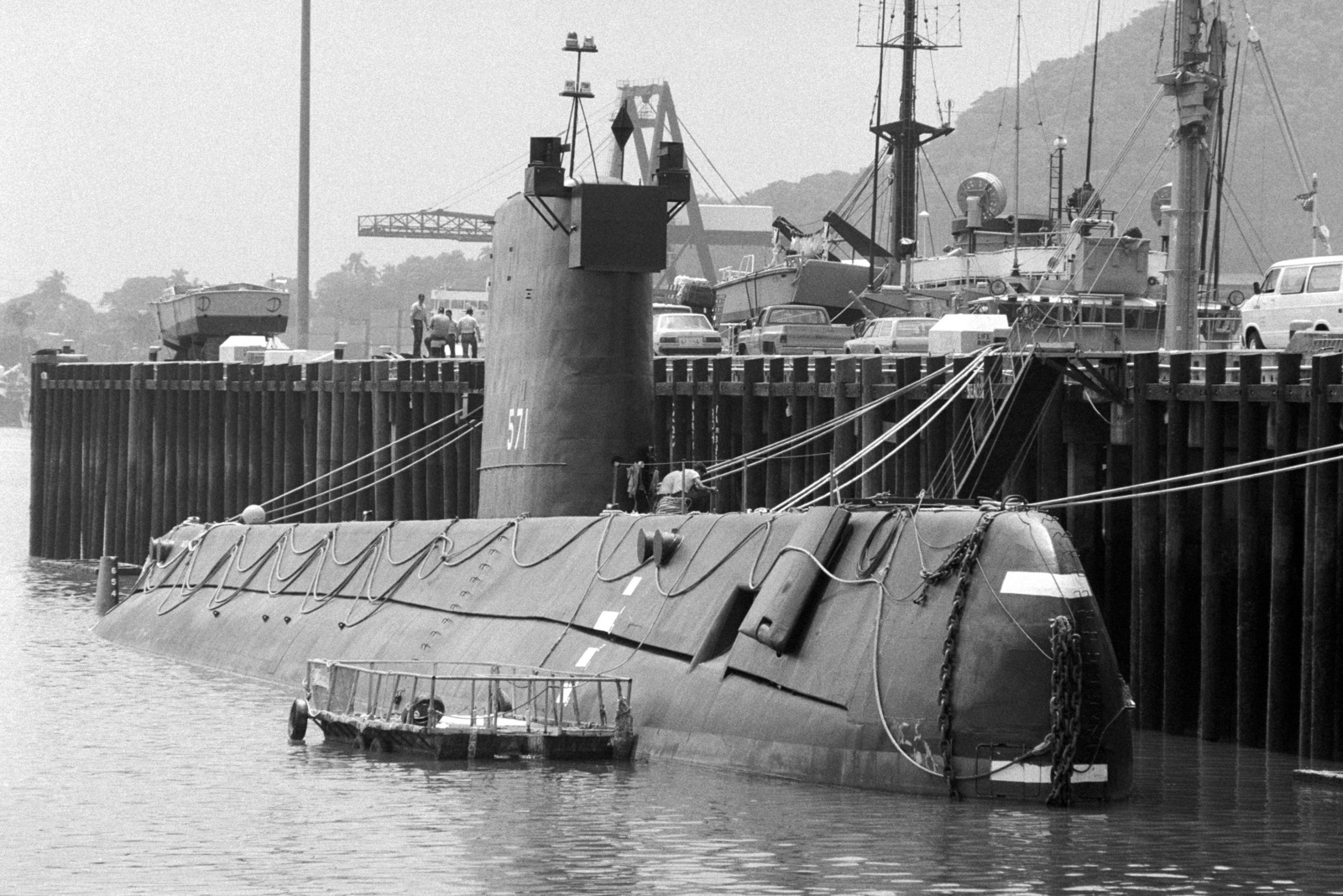 Uss Nautilus Nuclear Submarine