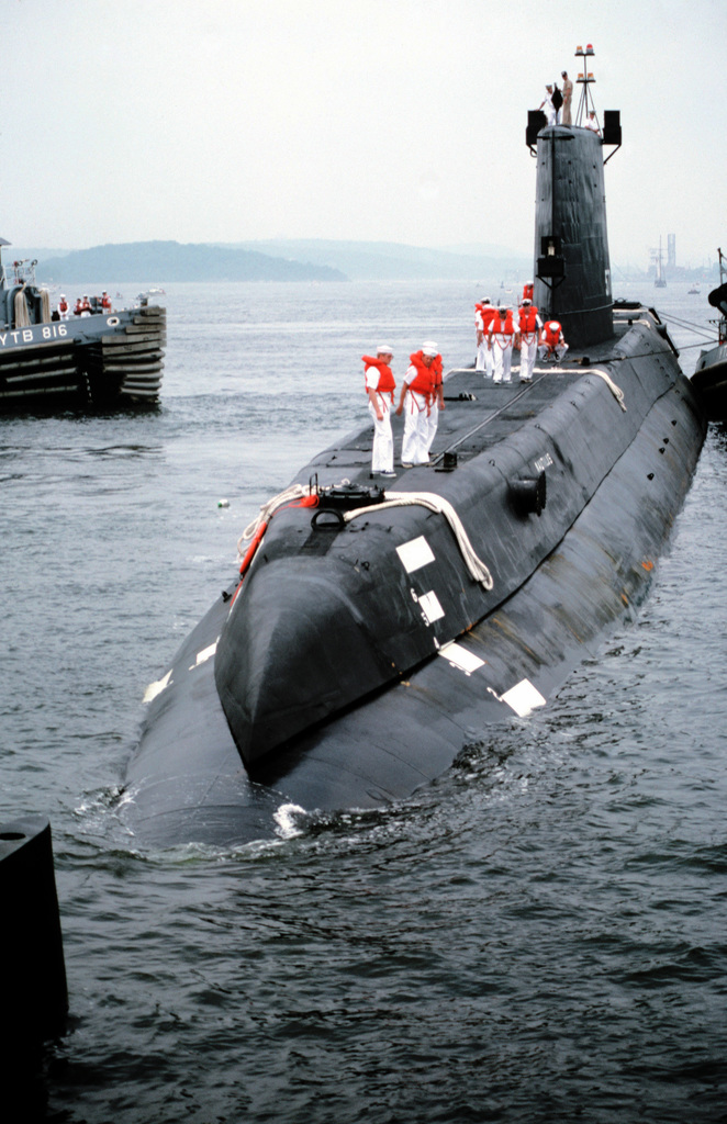 A starboard quarter view of the nuclear-powered attack submarine ex-USS ...