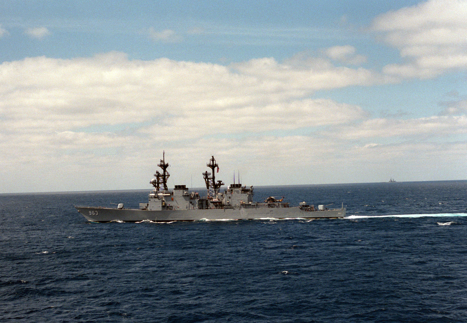 A port view of the destroyer USS SPRUANCE (DD-963) underway - NARA ...