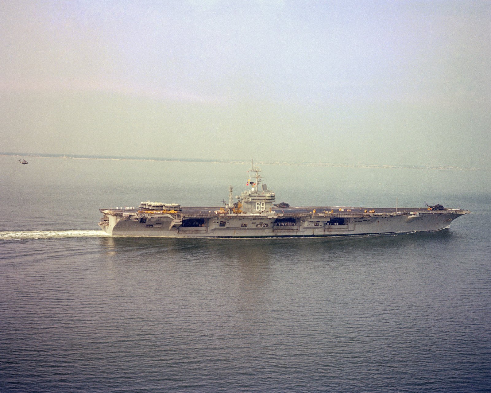 A starboard view of the nuclear-powered aircraft carrier USS DWIGHT D ...