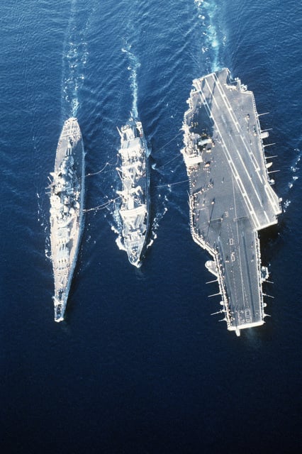 An aerial bow view of the fleet oiler USNS KAWISHIWI (T-AO-146 ...