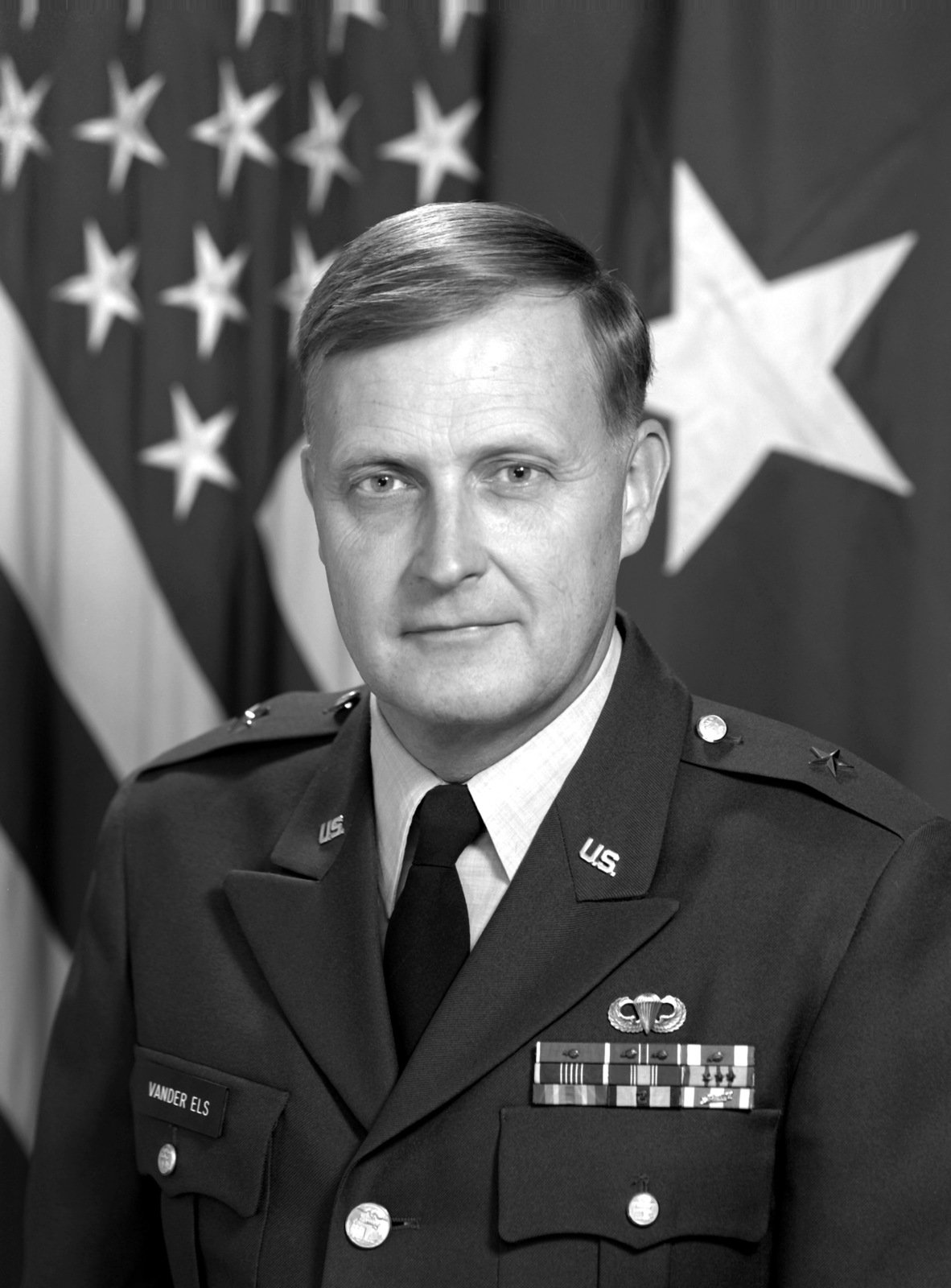 BGEN Theodore Vander Els, USA (uncovered) - NARA & DVIDS Public Domain ...