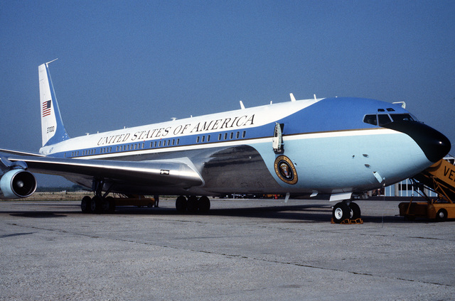 Air Force One Model Plane – White House Historical Association