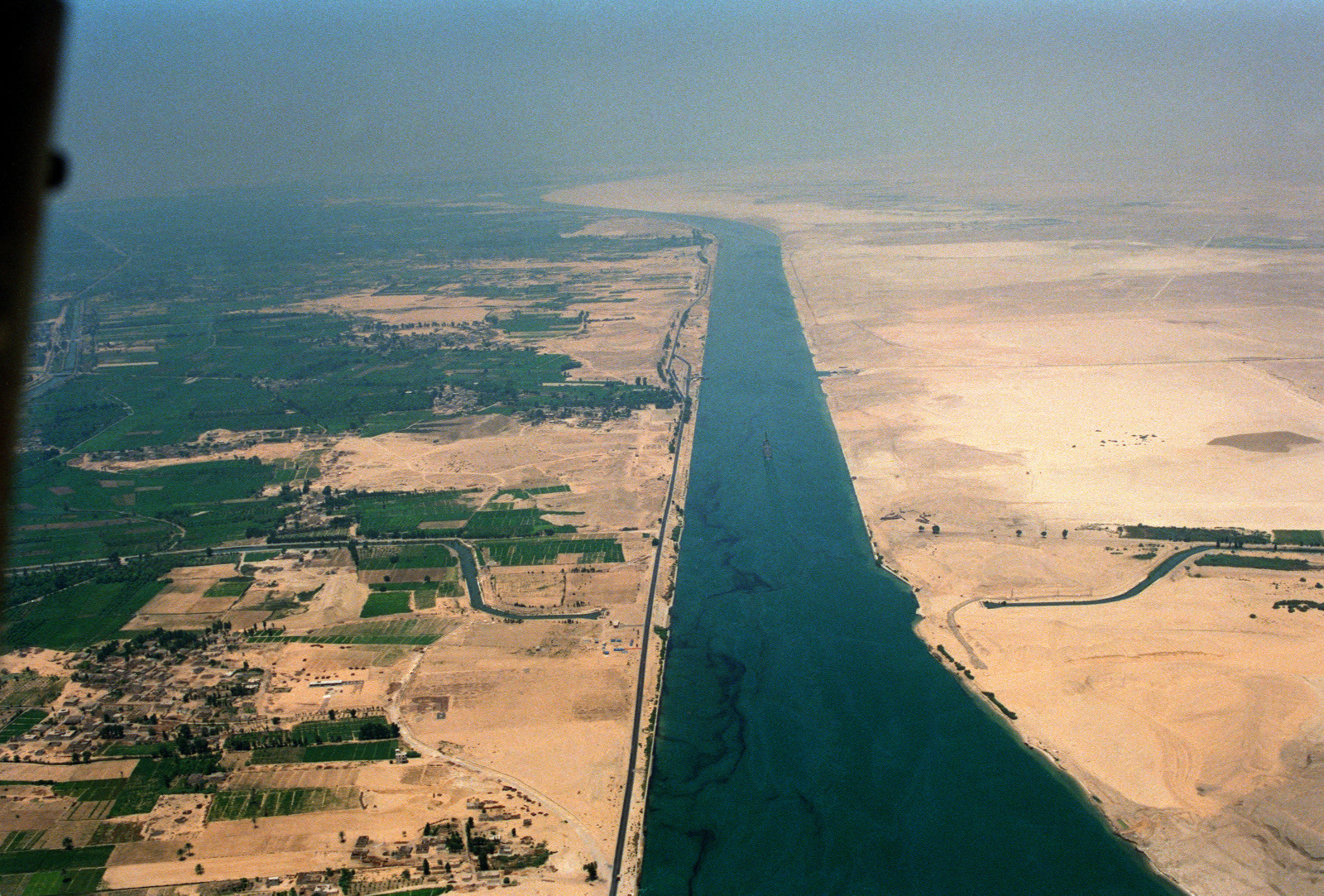 Definition Suez Canal