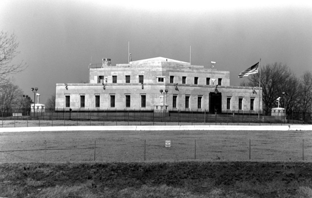 An exterior view of the United States Gold Bullion Depository at the ...