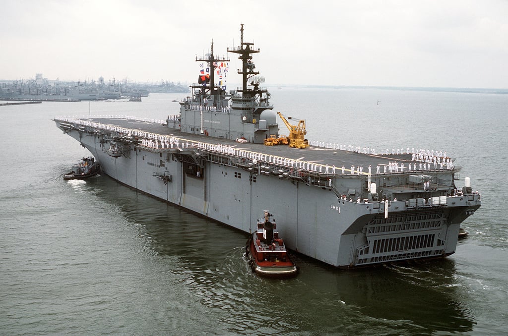 Uss Wasp Amphibious Assault Ship