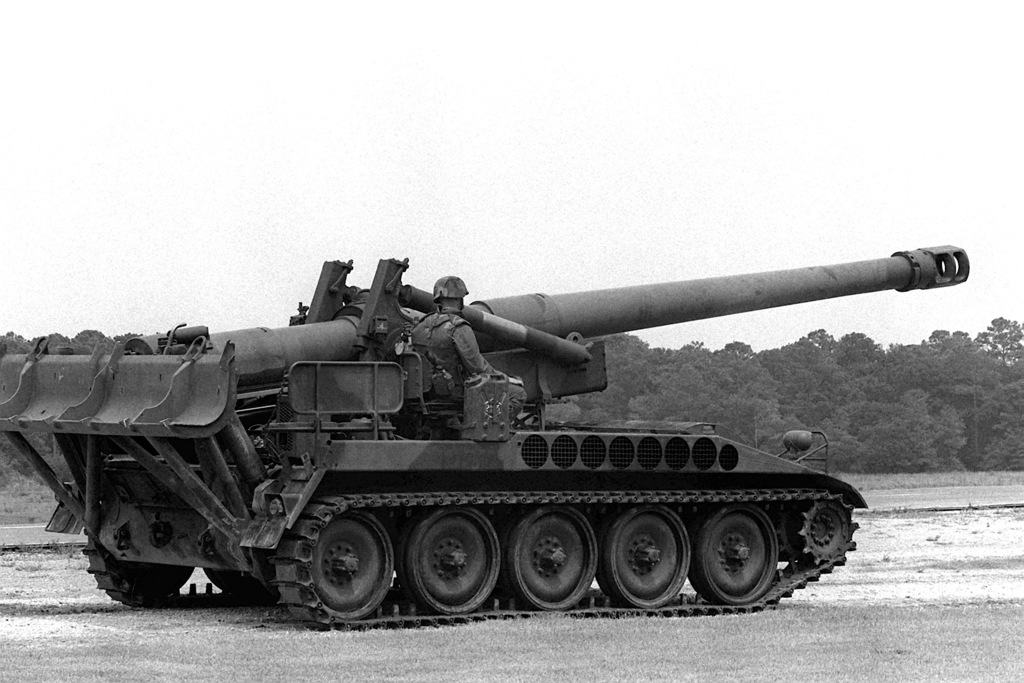 M110 сау. Самоходная гаубица м110а2. M110 203mm self-Propelled Howitzer. Гаубица m110. М110 САУ.