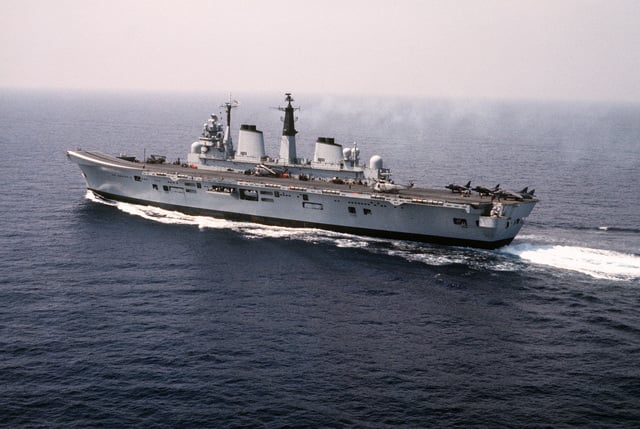 A port view of the British light aircraft carrier HMS INVINCIBLE (R-05 ...