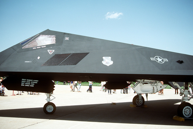 F-117 | NARA & DVIDS Public Domain Archive collections