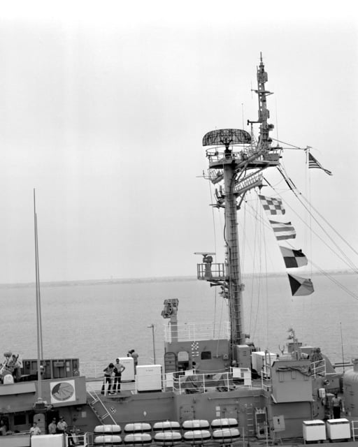 A port view of the antenna rigging on the mast of the tank landing ship ...