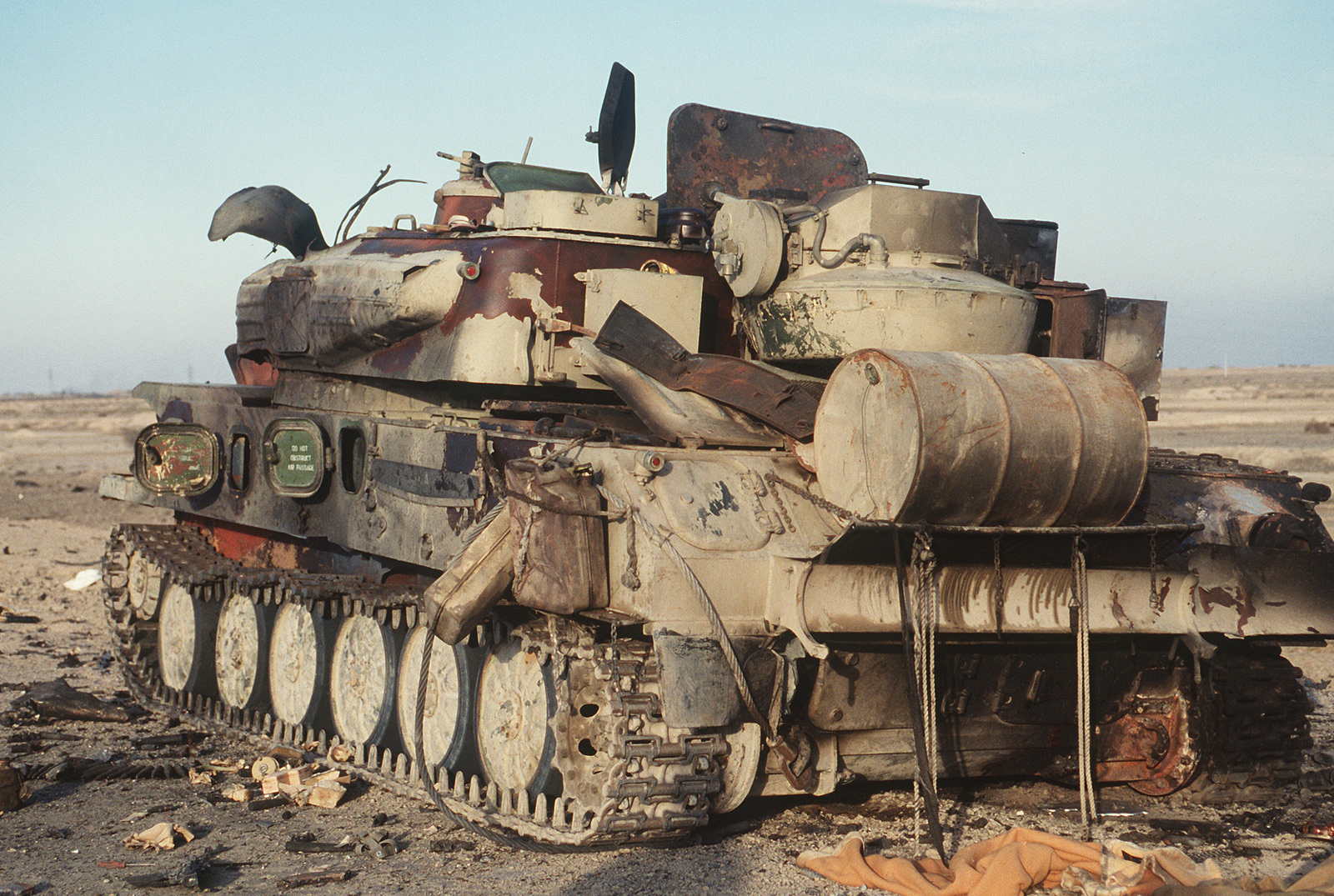 An abandoned Iraqi ZSU-23-4 self-propelled anti-aircraft gun in the ...