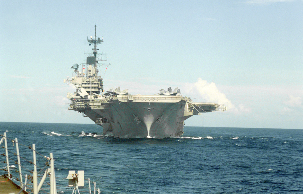 A bow view of the aircraft carrier USS INDEPENDENCE (CV-62