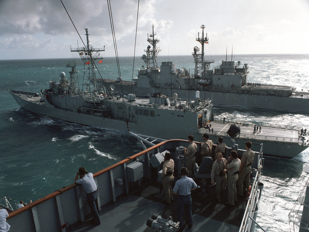 The Royal Australian Guided Missile Frigate Hmas Adelaide Ffg 01 And The Destroyer Uss Fletcher Dd