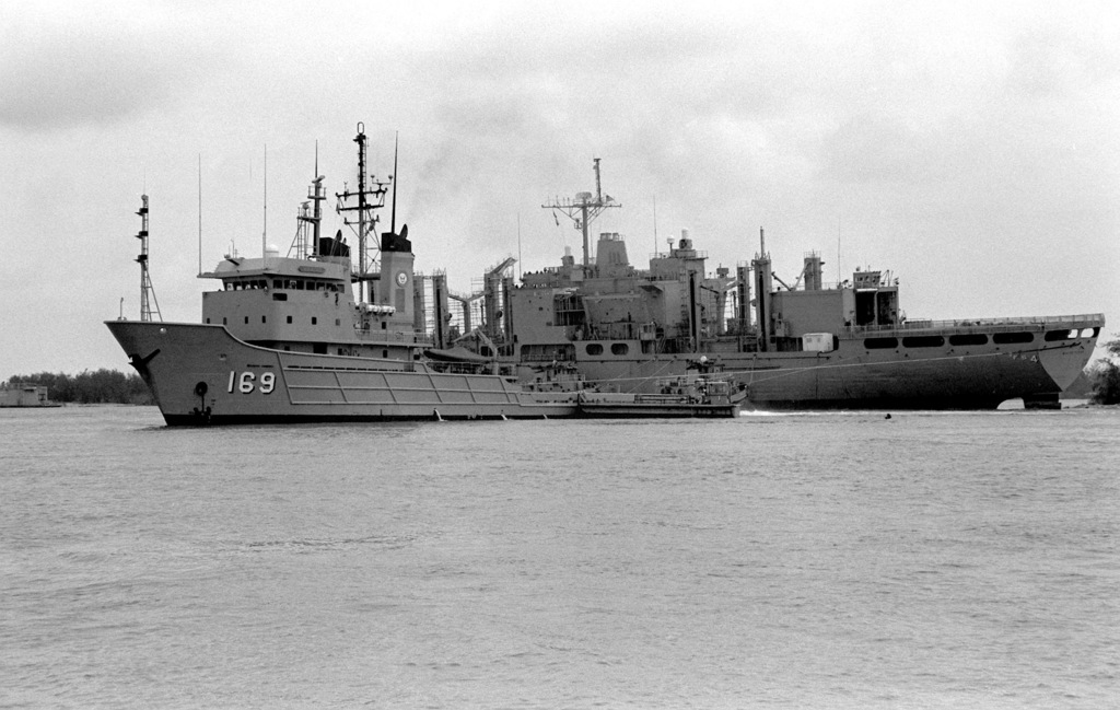 usns navajo