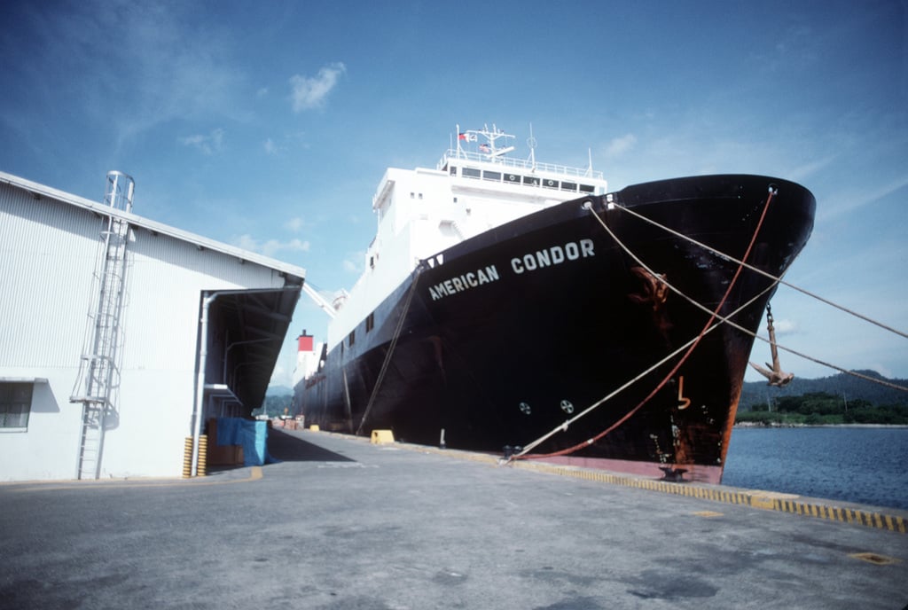 A Starboard Bow View Of The Military Sealift Command-chartered American ...