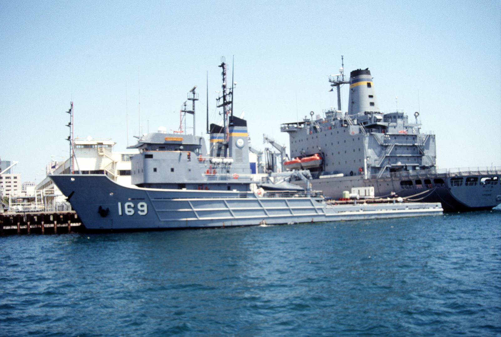 usns navajo