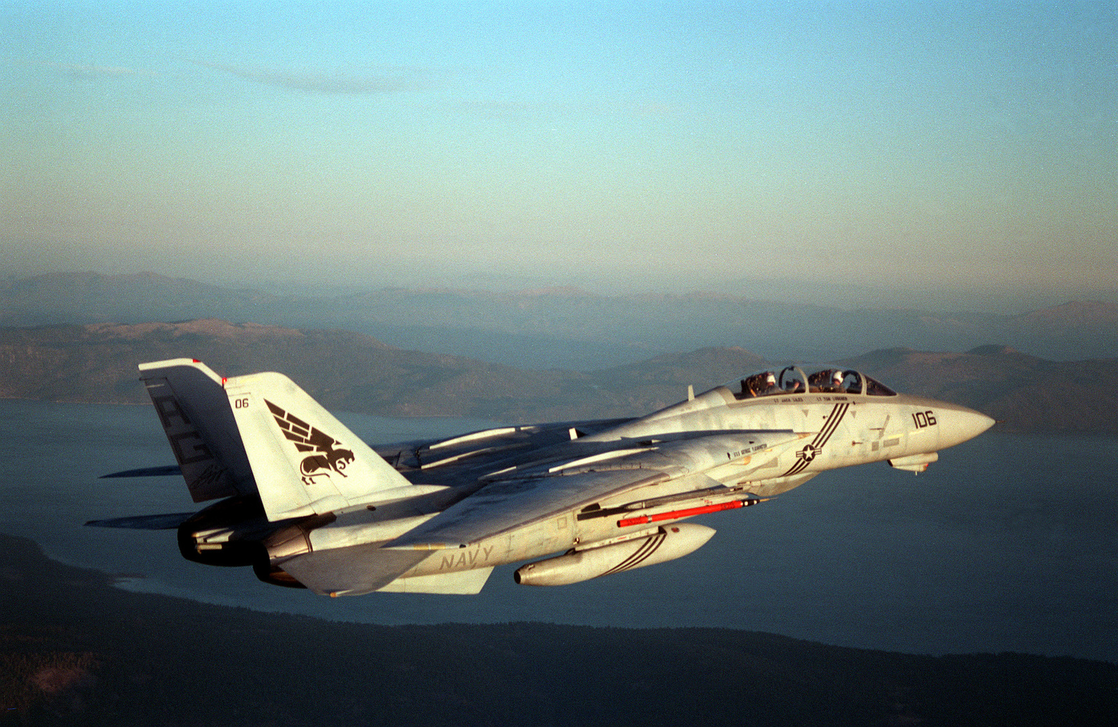 F 14 tomcat фото