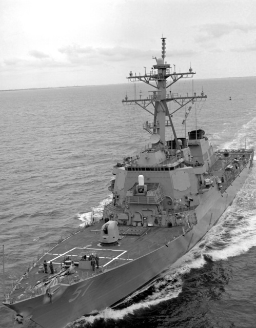 A port bow view of the guided missile destroyer USS ARLEIGH BURKE (DDG ...