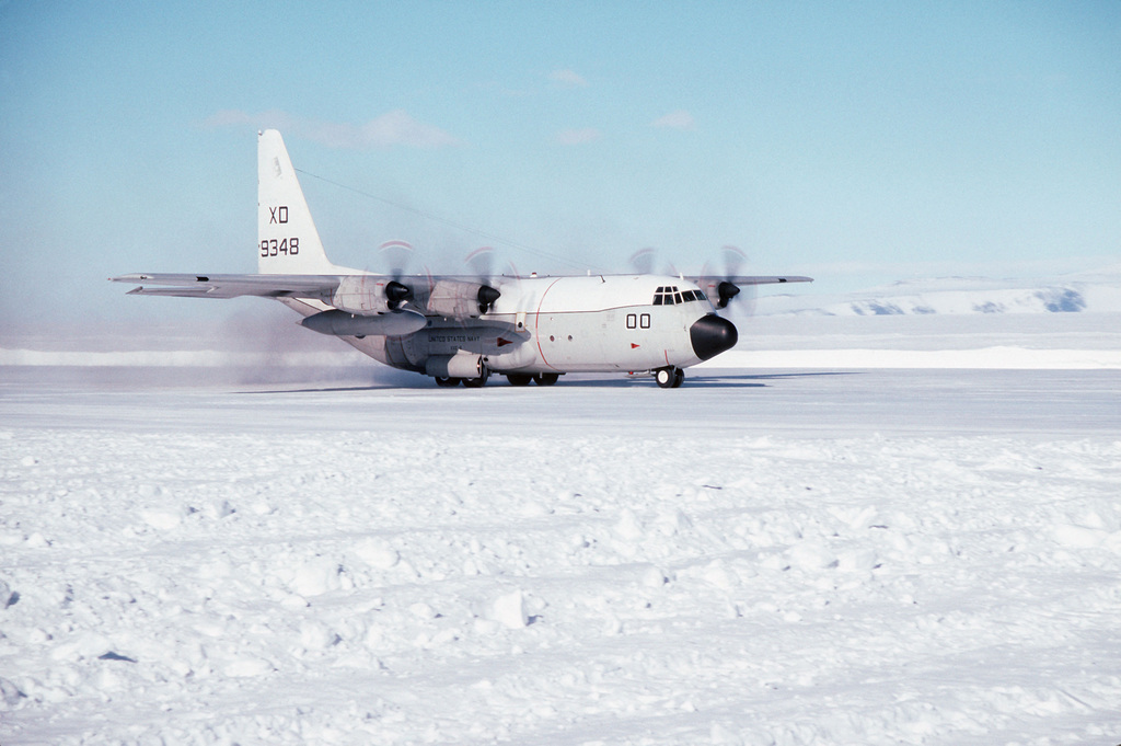 A C-130T Hercules aircraft of Antarctica Development Squadron Six (VXE ...